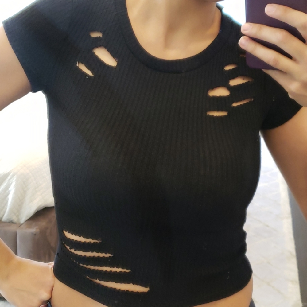 NWT WOMEN'S ROCK ROSE COUTURE BLACK CROP TOP SHIRT